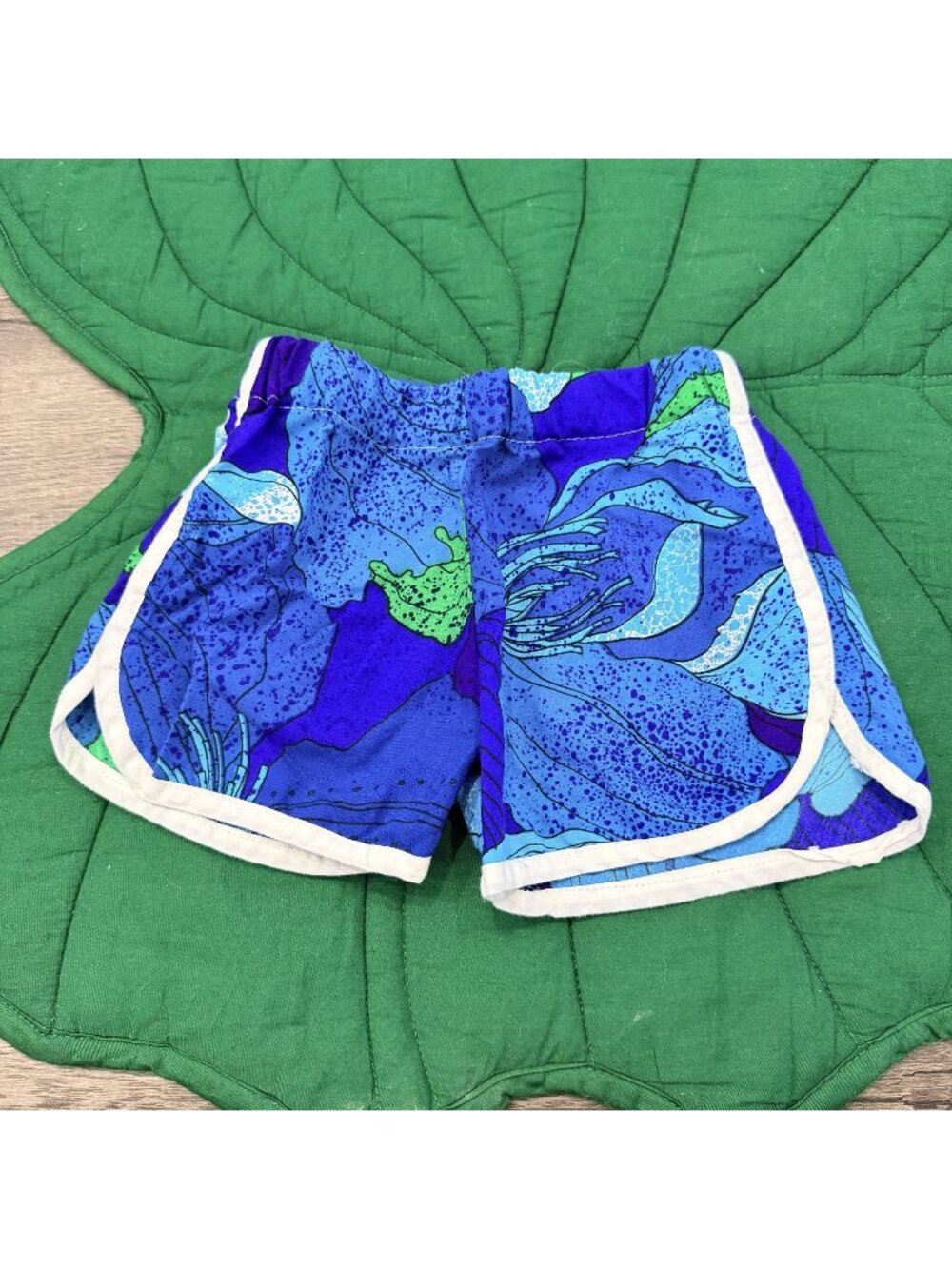 Elli-O Hawaii 4T Vintage Hawaiian Fabric Handmade Retro Shorts